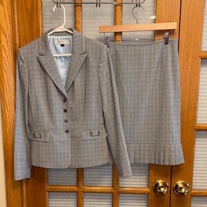 EUC Tahari ASL Plaid Blazer and Skirt Set